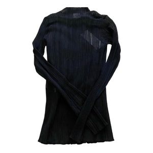 Herve Leger button up blouse in Noire. Brand new condition. Tags removed.